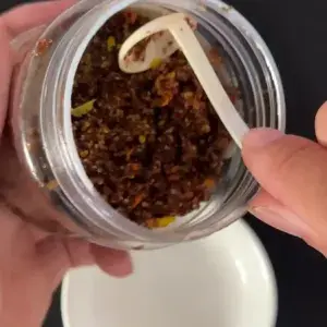 Chẩm Chéo Hạt Dổi 250 GRAM