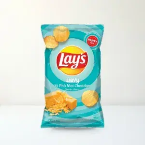 Bao bì mặt trước Snack Khoai Tây Lay's Wavy Vị Phô Mai Cheddar Gói 90 g chính hãng Lay's