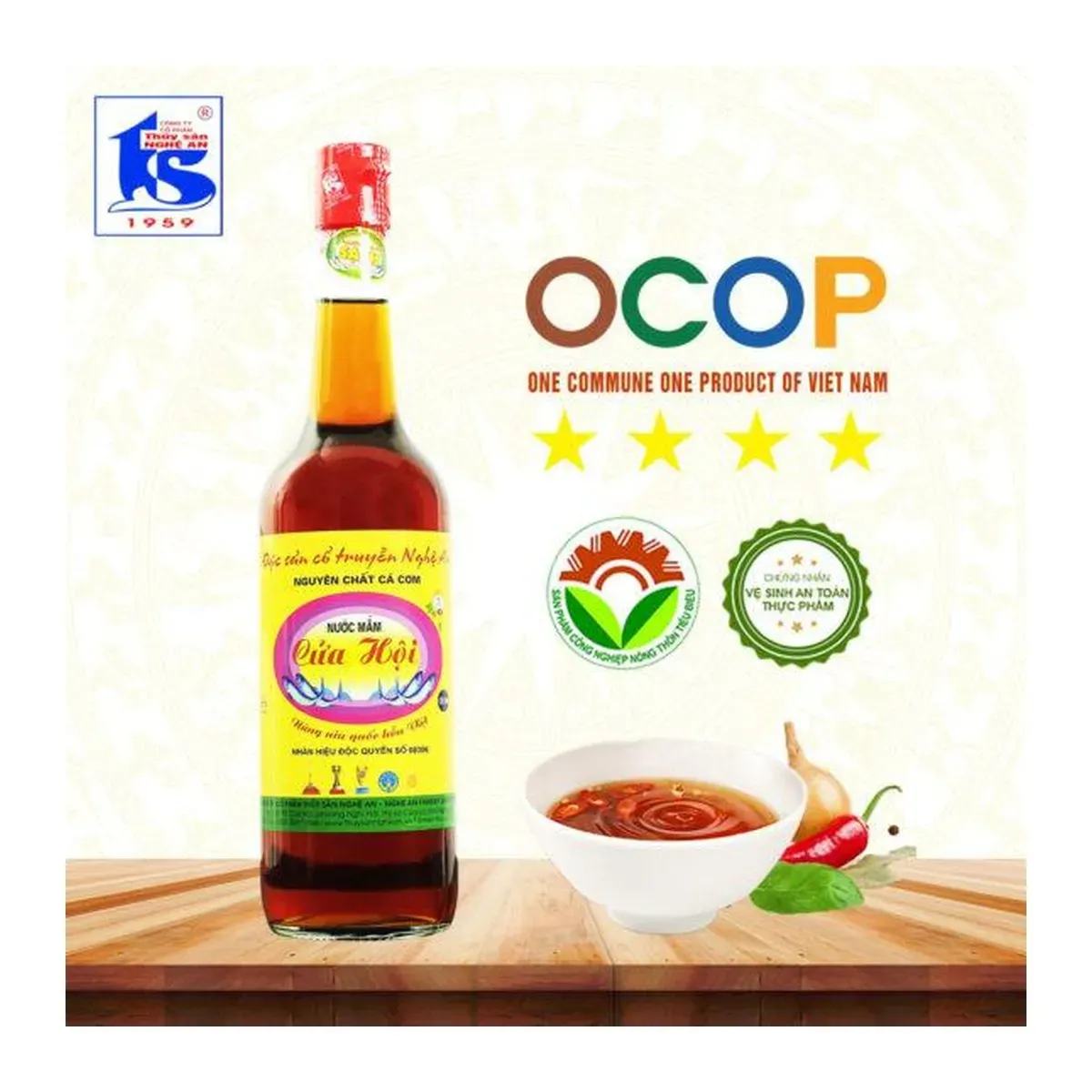 Cua Hoi CH30 Traditional Anchovy Fish Sauce 20N 650ml Glass Bottle Nước Mắm Cốt Cá Cơm Cửa Hội CH30 20 Độ Đạm Chai Thủy Tinh 650ml