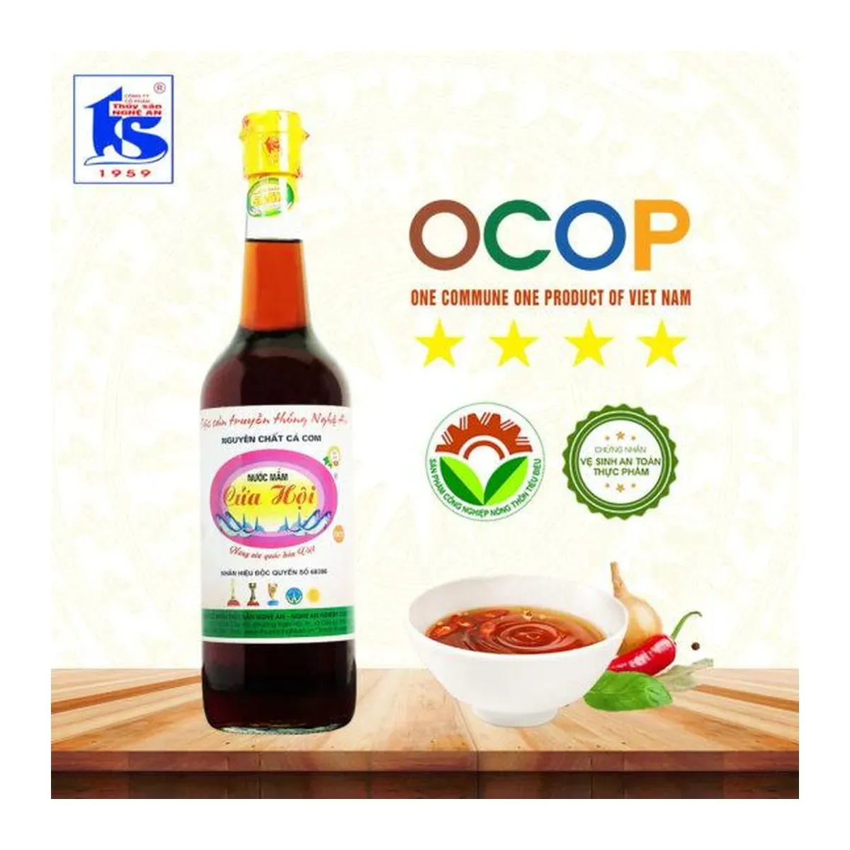 Cua Hoi CH35 Traditional Anchovy Fish Sauce 650ml Bottle Nước Mắm Truyền Thống Cửa Hội CH35 Chai 650ml